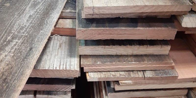 Are You Getting High Quality Reclaimed Wood Planks?