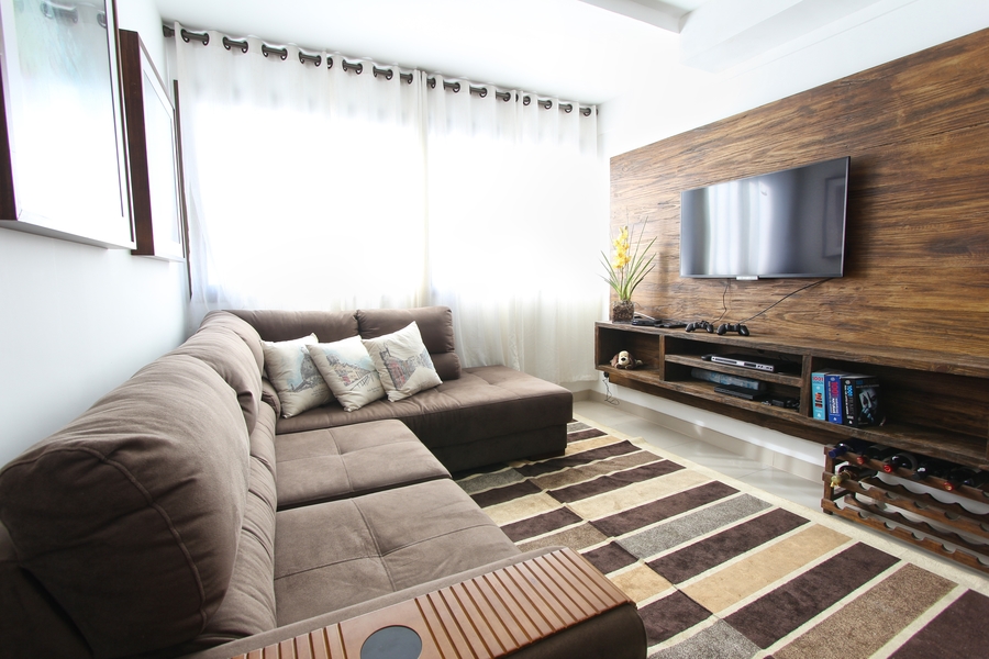 DIY reclaimed wood paneling in living room